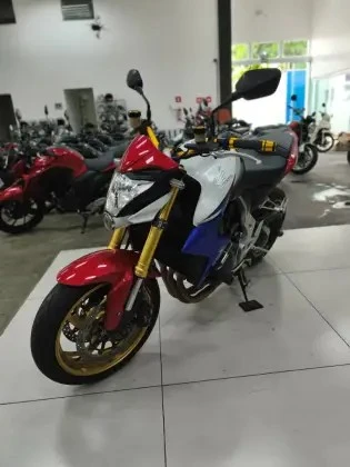 HONDA CB 1000R