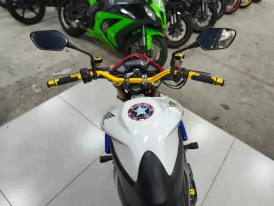 HONDA CB 1000R