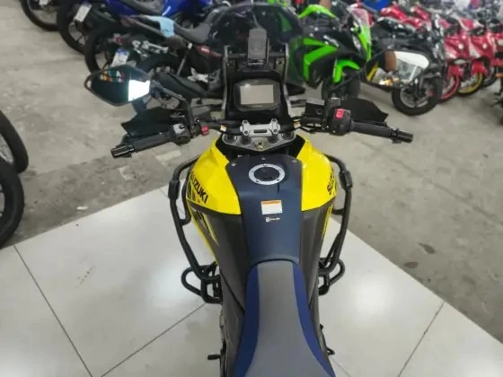 SUZUKI V-STROM 1050XT ABS