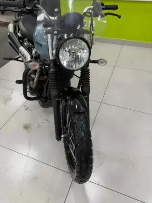 TRIUMPH STREET SCRAMBLER