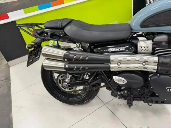 TRIUMPH STREET SCRAMBLER