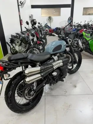 TRIUMPH STREET SCRAMBLER