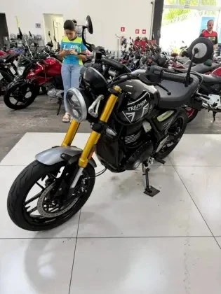 TRIUMPH SCRAMBLER