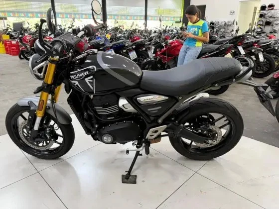 TRIUMPH SCRAMBLER