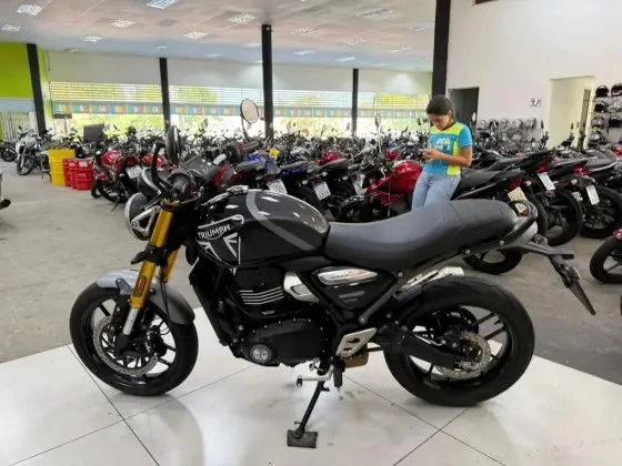 TRIUMPH SCRAMBLER