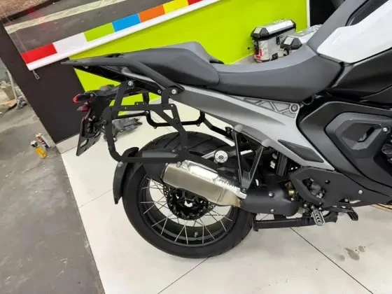 BMW R 1300 GS PLUS