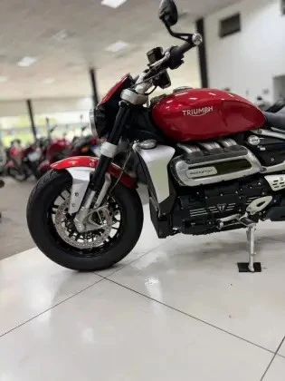 TRIUMPH ROCKET III R