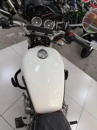ROYAL ENFIELD INTERCEPTOR 