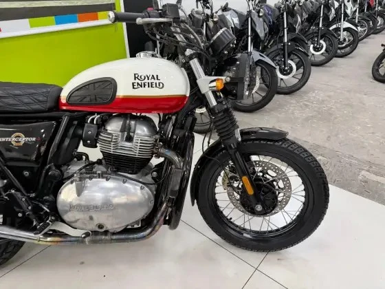 ROYAL ENFIELD INTERCEPTOR 