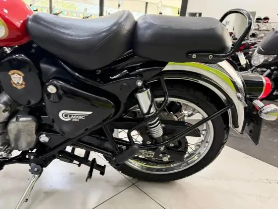 ROYAL ENFIELD CLASSIC 500