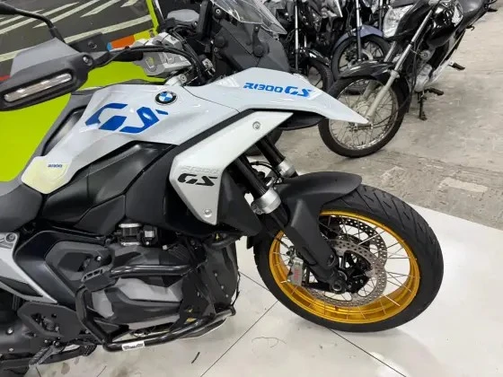 BMW R 1300 GS PLUS