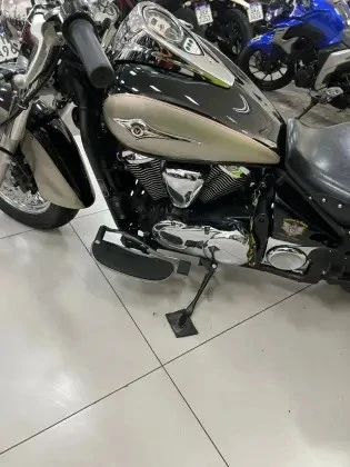 KAWASAKI VULCAN 900 CLASSIC LT