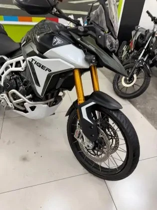 TRIUMPH TIGER 900 RALLY PRO