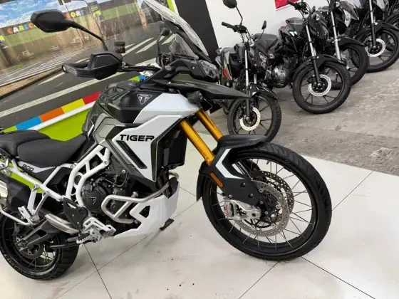 TRIUMPH TIGER 900 RALLY PRO