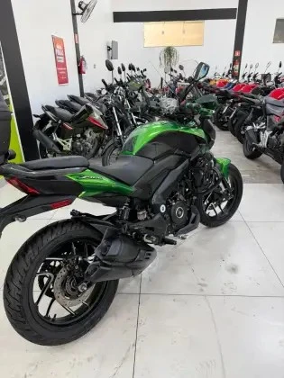 BAJAJ DOMINAR 400