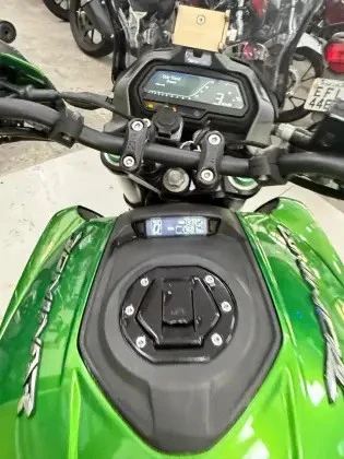 BAJAJ DOMINAR 400