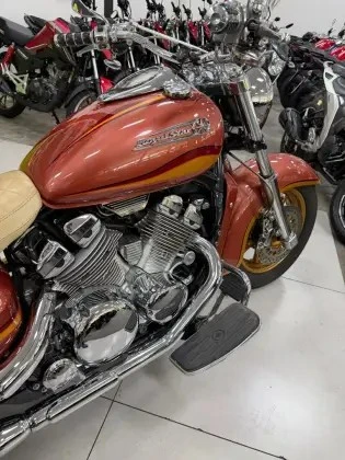 YAMAHA ROYAL STAR 1300