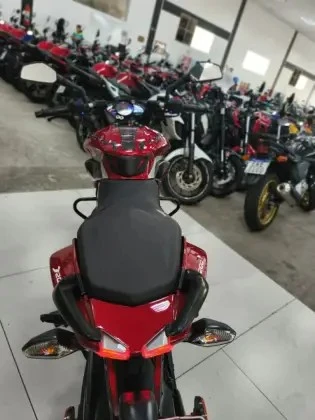 BAJAJ DOMINAR 200