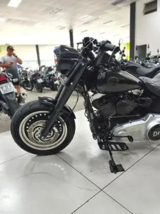 HARLEY-DAVIDSON DYNA FAT BOB