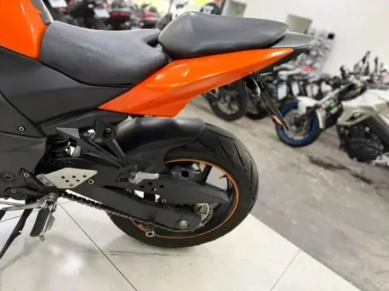 KAWASAKI Z750