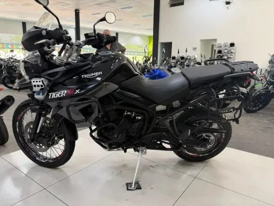 TRIUMPH TIGER 800 XCX