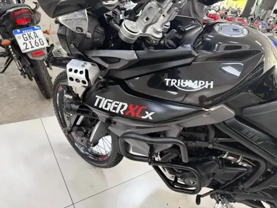 TRIUMPH TIGER 800 XCX