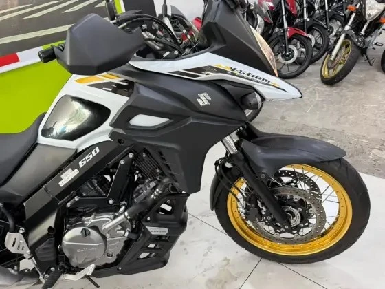 SUZUKI SUZUKI DL 650 XT V-STROM