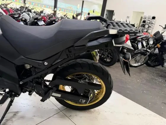 SUZUKI SUZUKI DL 650 XT V-STROM