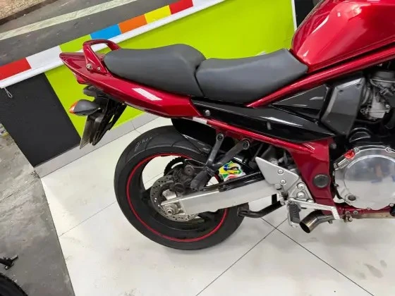 SUZUKI BANDIT 1200S