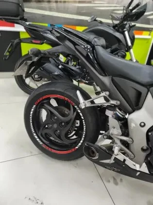 HONDA CB 1000R