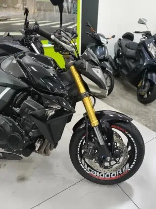 HONDA CB 1000R