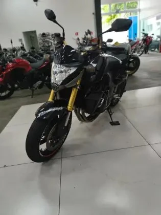 HONDA CB 1000R