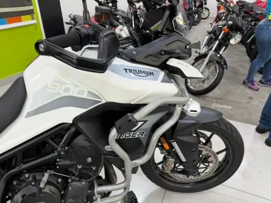 TRIUMPH TIGER 900 GT PRO