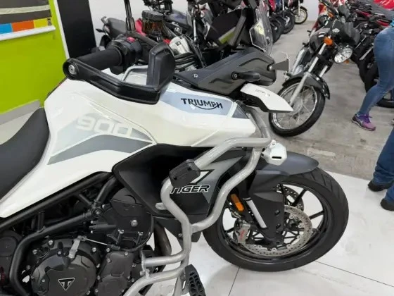 TRIUMPH TIGER 900 GT PRO