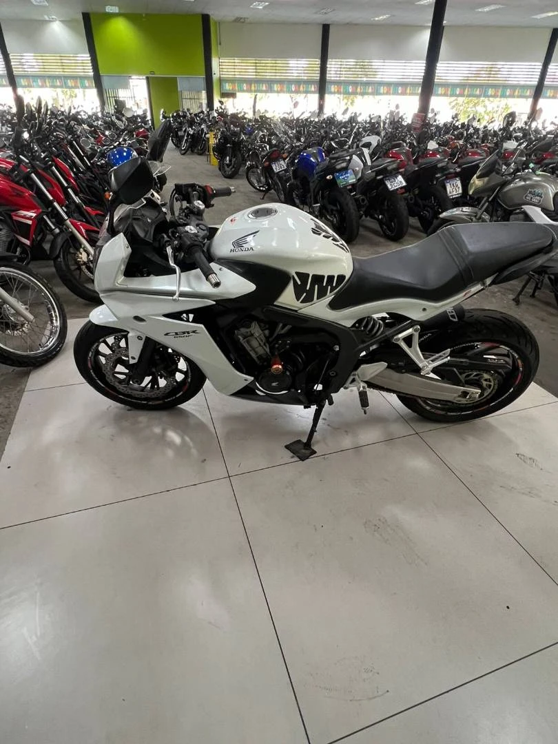 HONDA CBR 650F