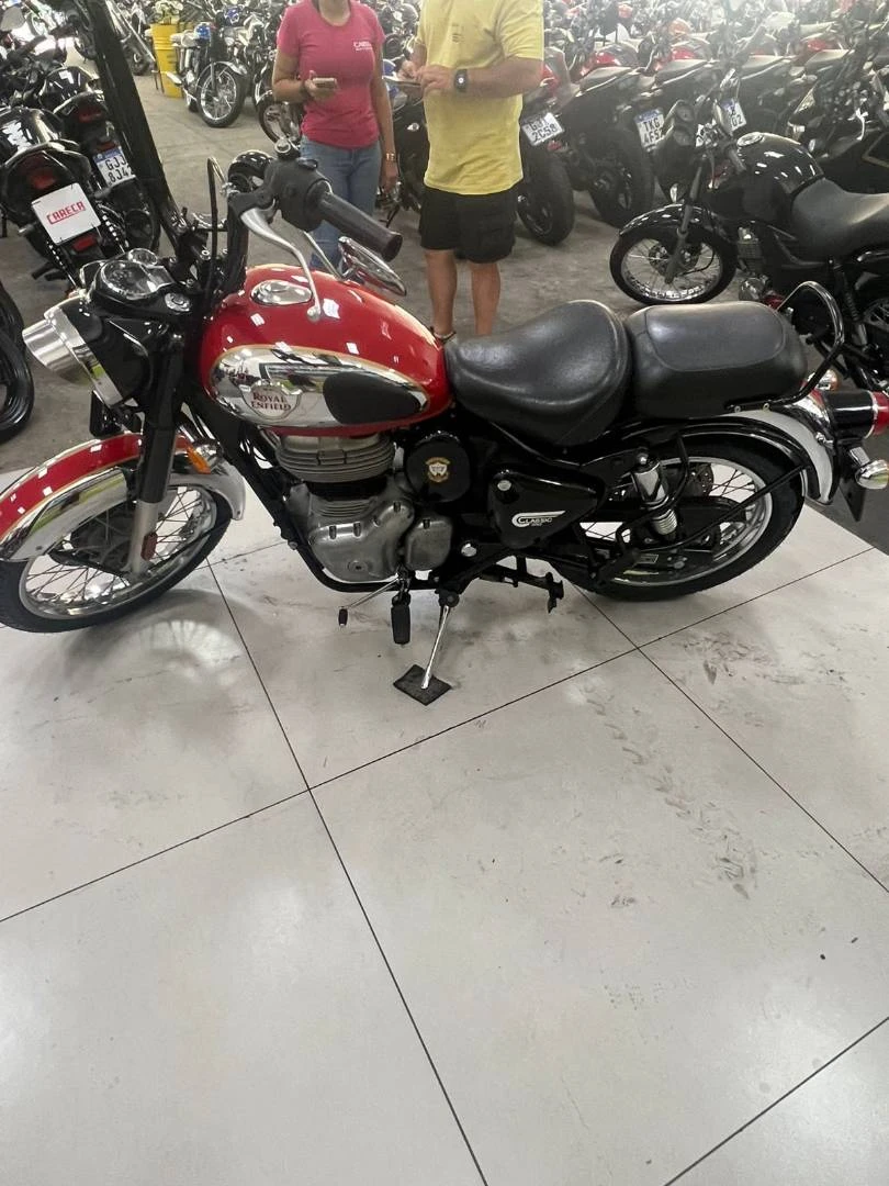 ROYAL ENFIELD CLASSIC 500