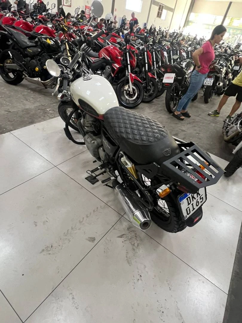 ROYAL ENFIELD INTERCEPTOR 
