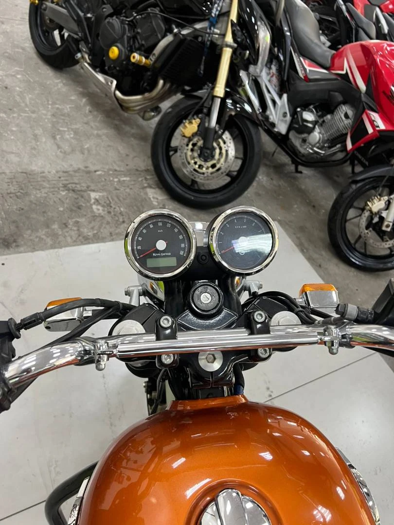 ROYAL ENFIELD INTERCEPTOR 