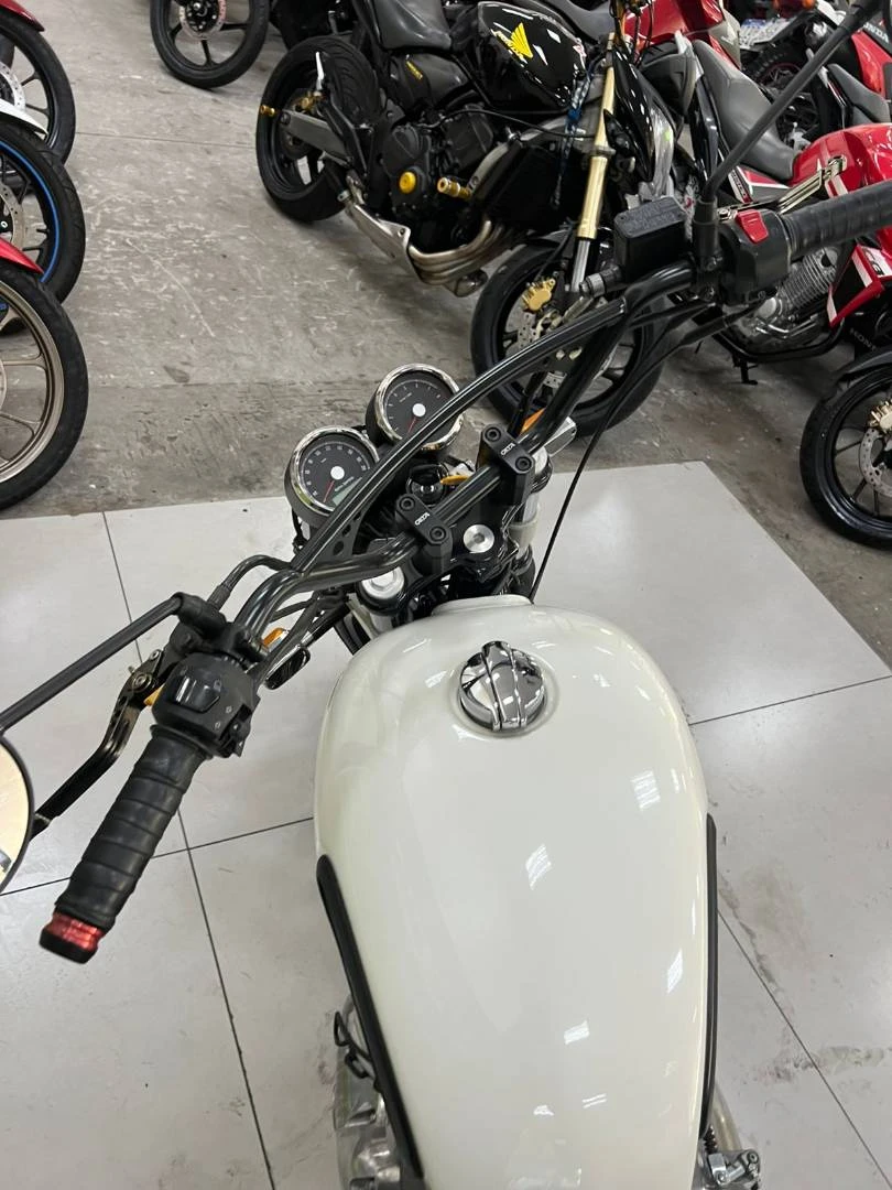 ROYAL ENFIELD INTERCEPTOR 