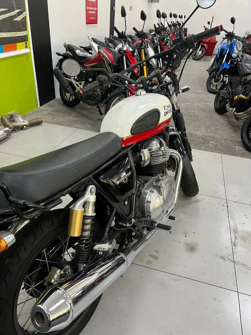 ROYAL ENFIELD INTERCEPTOR 