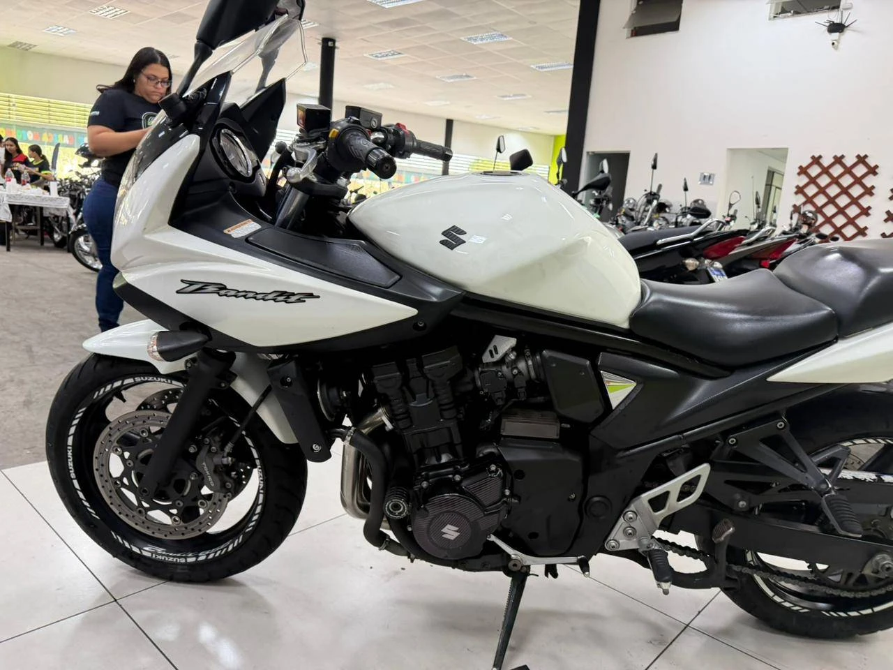 SUZUKI BANDIT 650S
