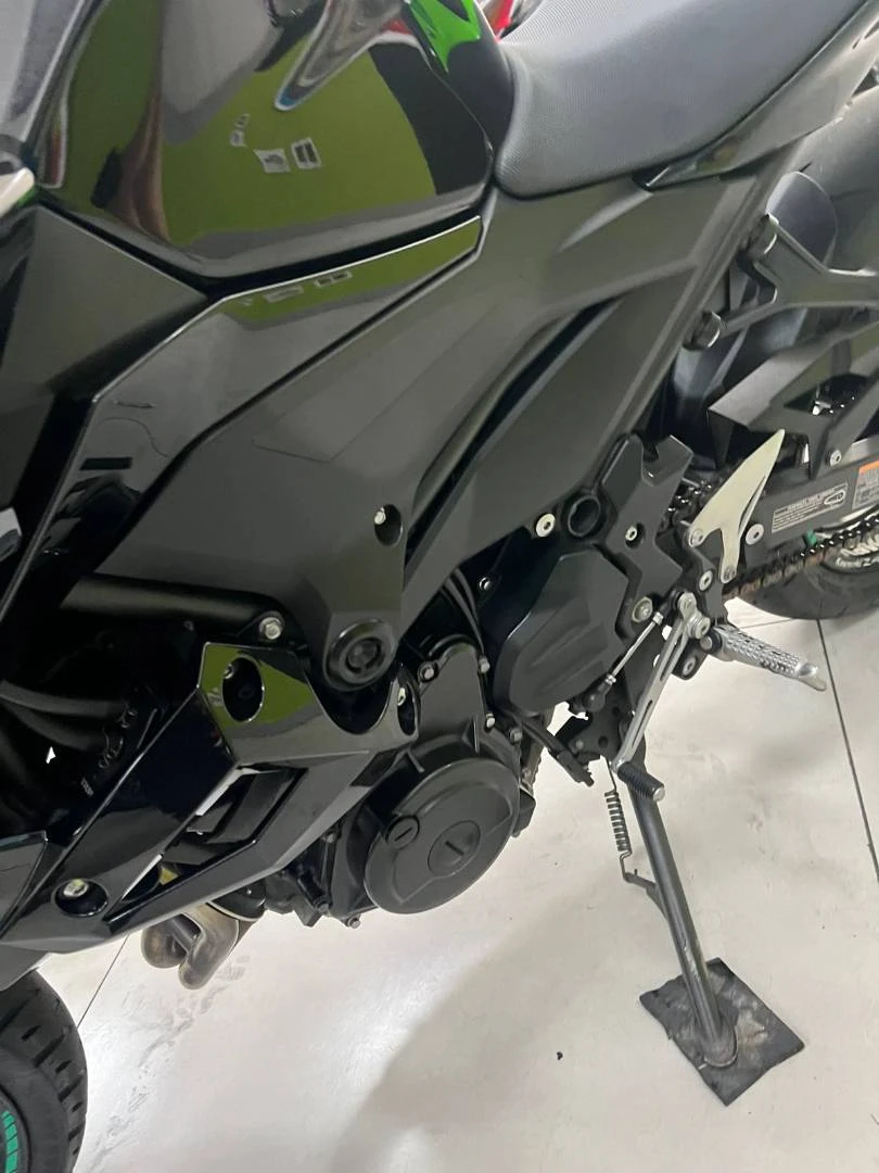 KAWASAKI Z400