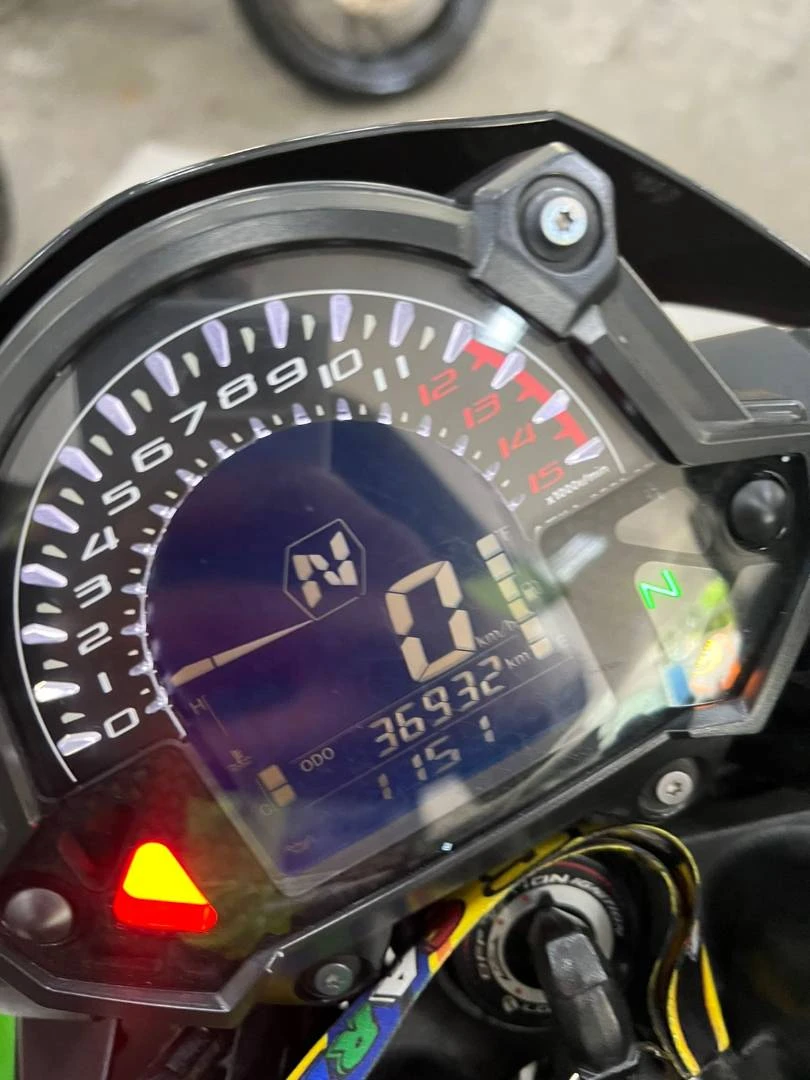 KAWASAKI Z400