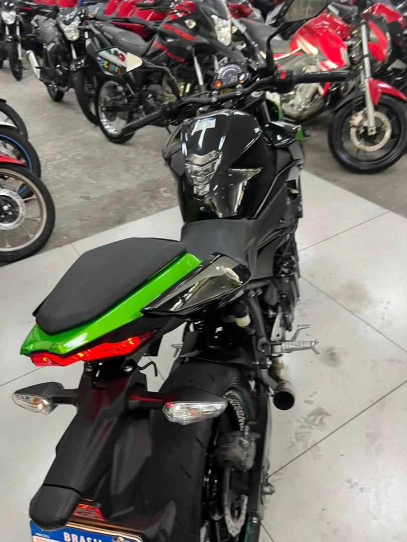KAWASAKI Z400
