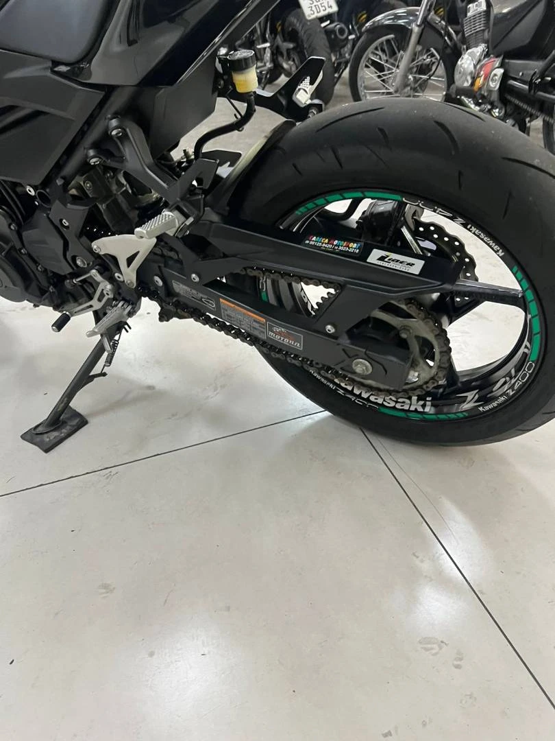 KAWASAKI Z400