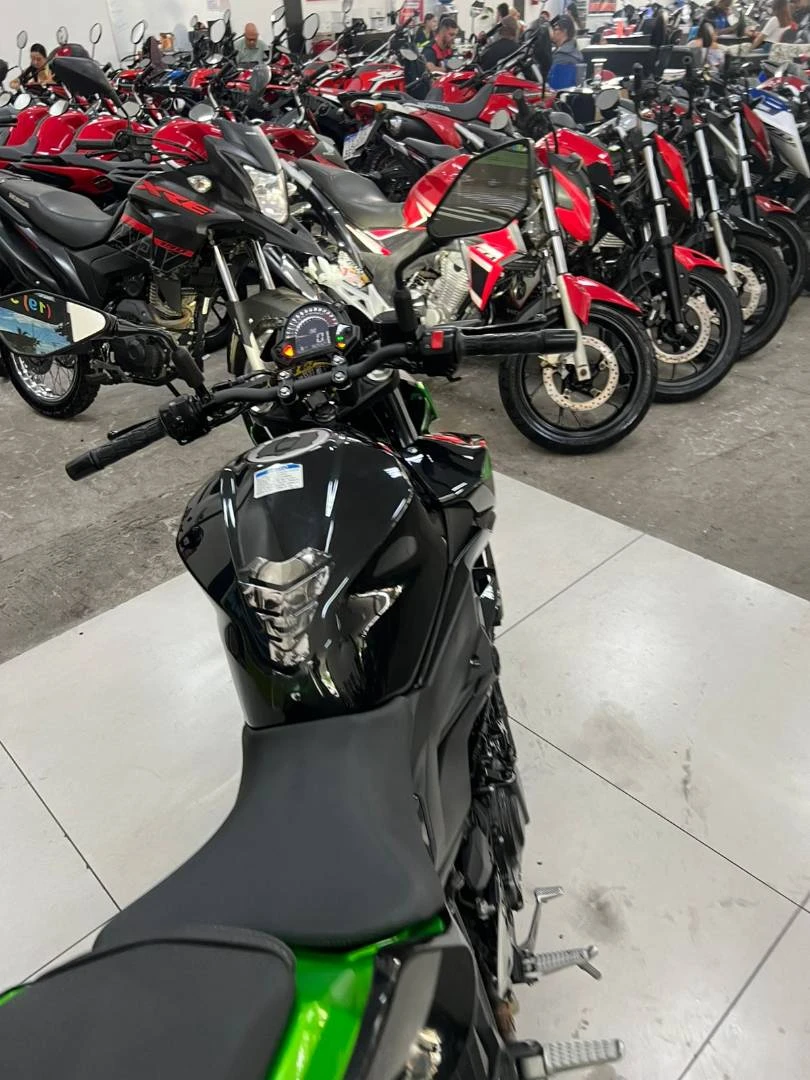 KAWASAKI Z400