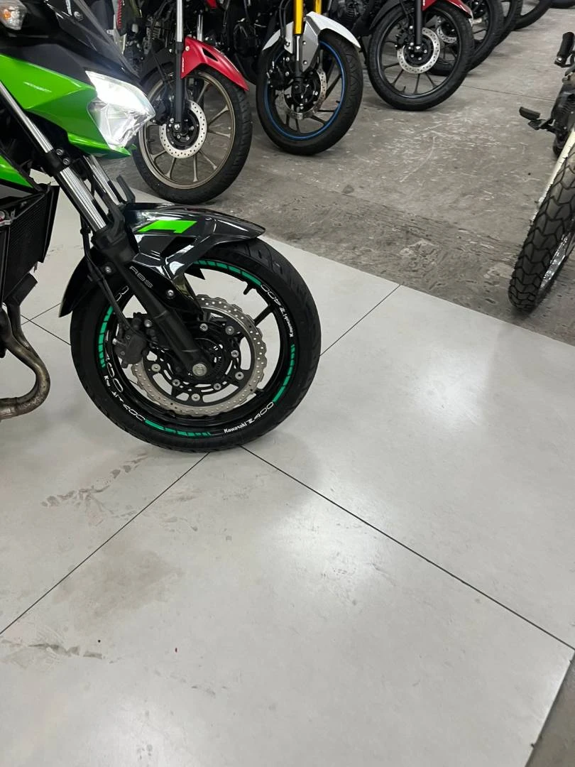 KAWASAKI Z400