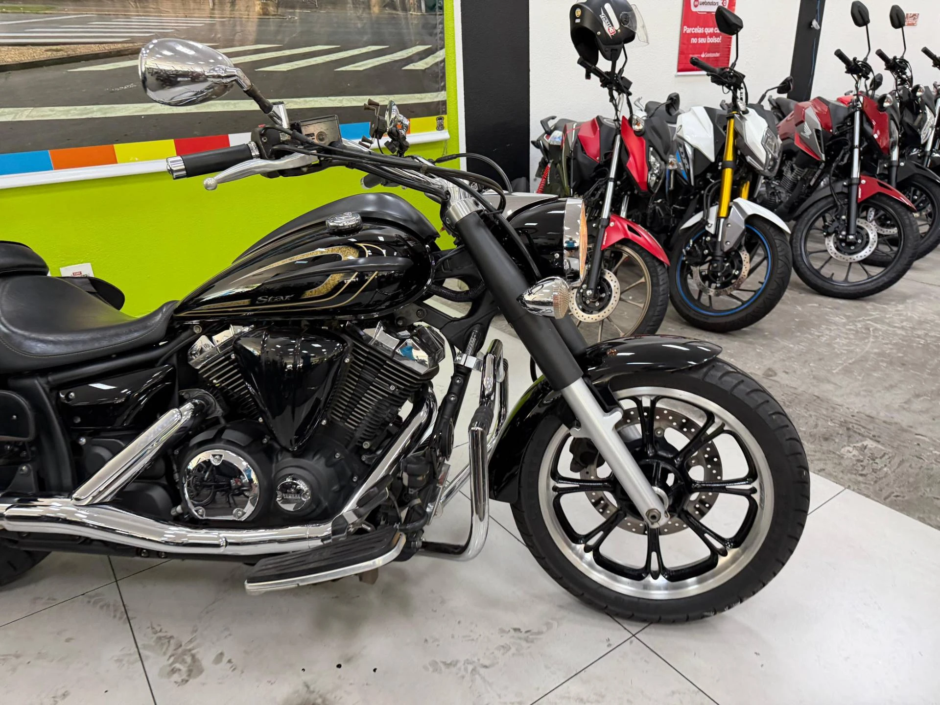 YAMAHA XVS 950A MIDNIGHT STAR