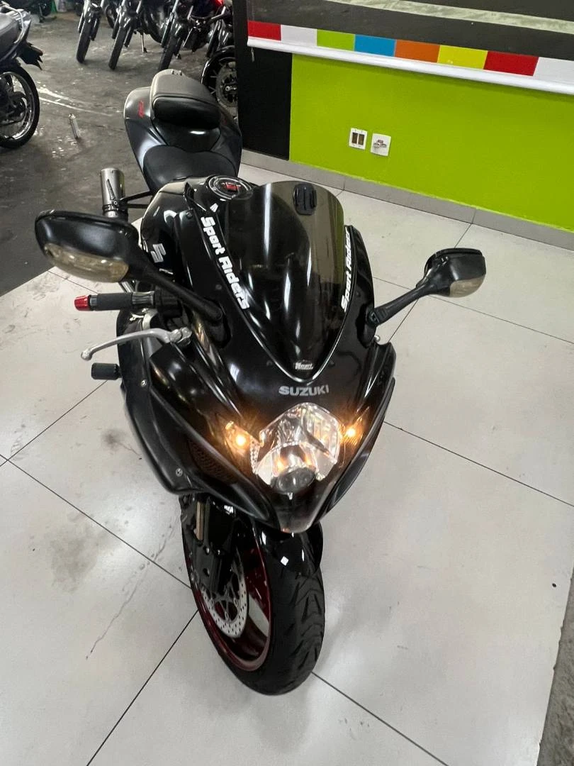 SUZUKI GSX R750 SRAD
