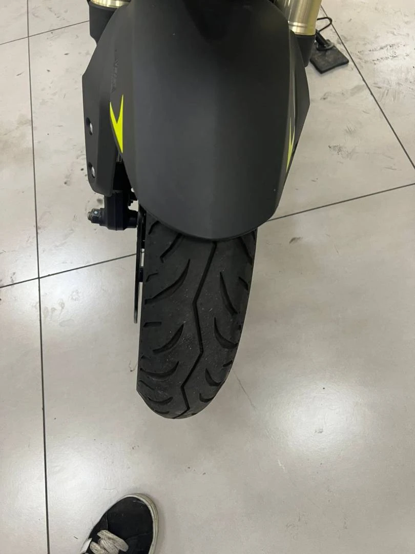 BAJAJ DOMINAR 400